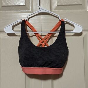 ⭐️ 2/$8 - Women’s Sports Bra ⭐️